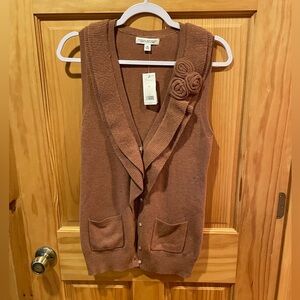 Banana Republic women’s Wool Sleeveless Sweater  NWT